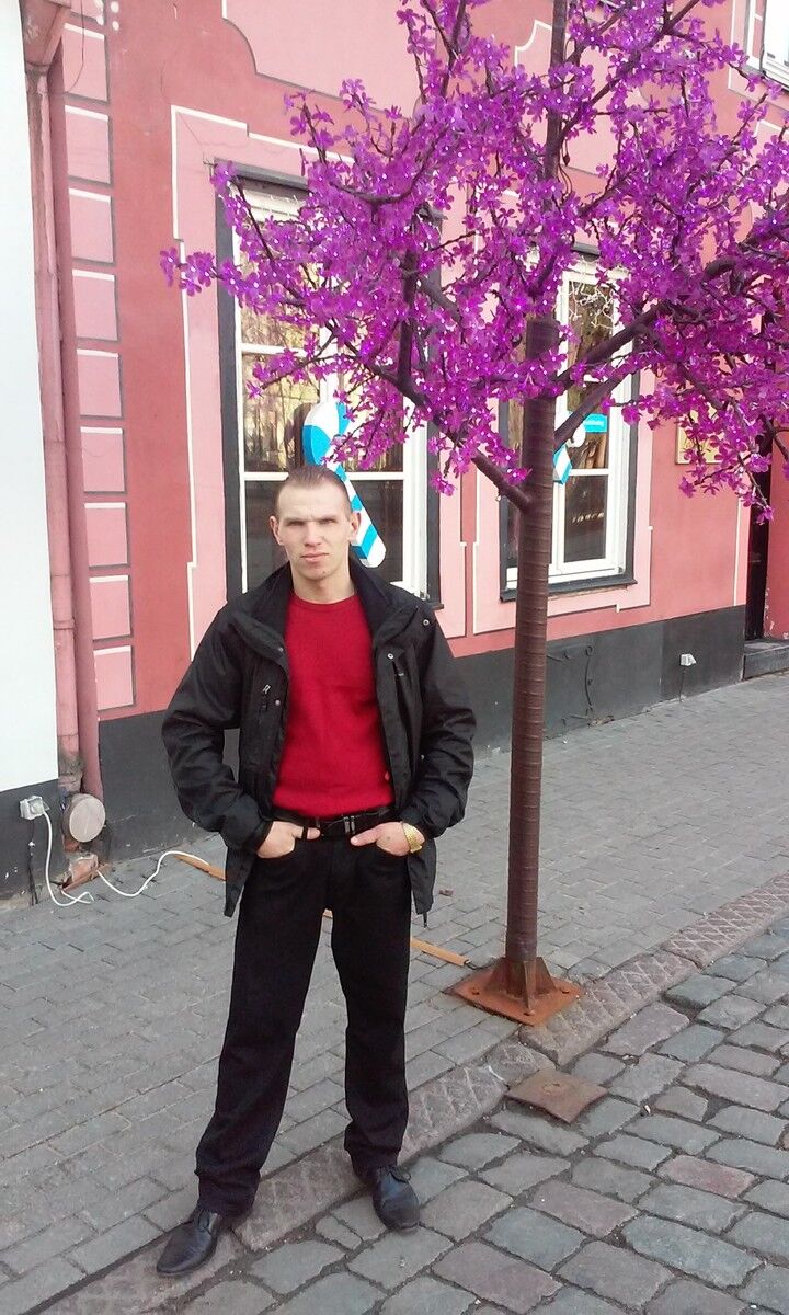  9881420  Serz, 41 ,    