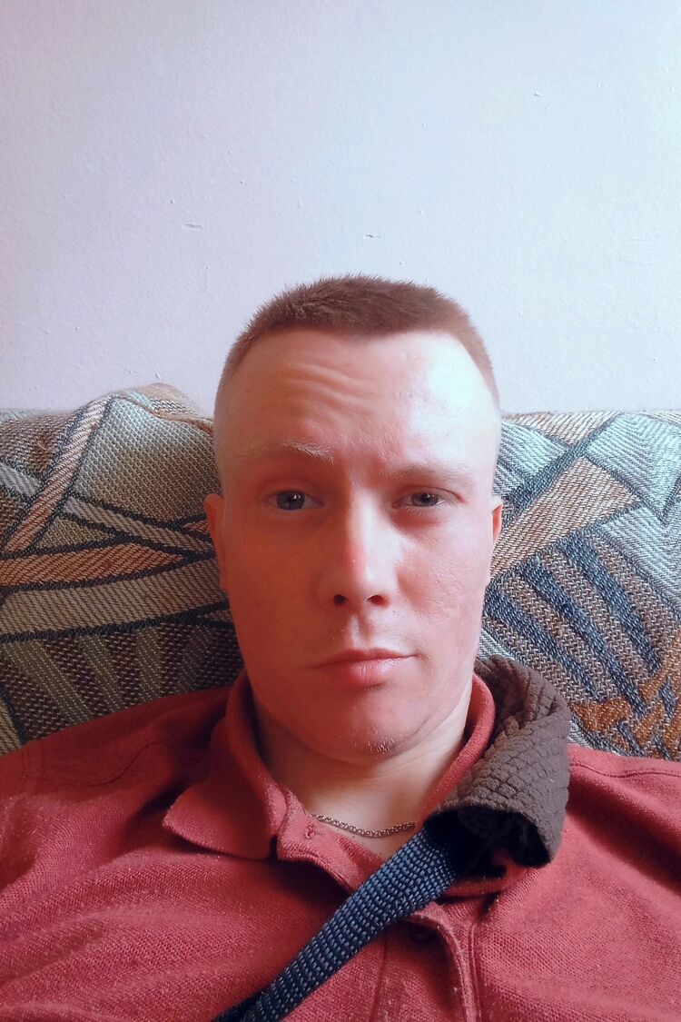  49428350  Daniil, 31 ,    