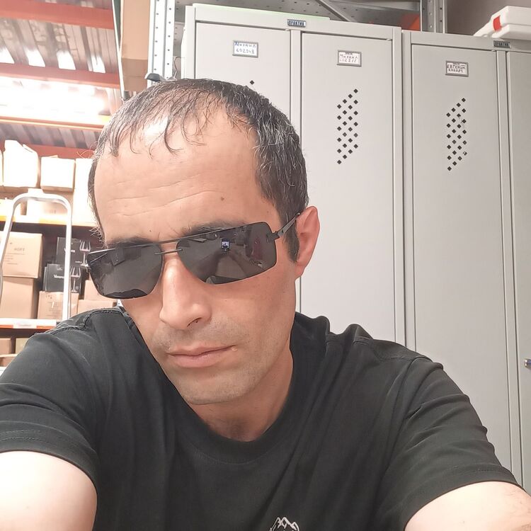  46682770  , 40 ,    