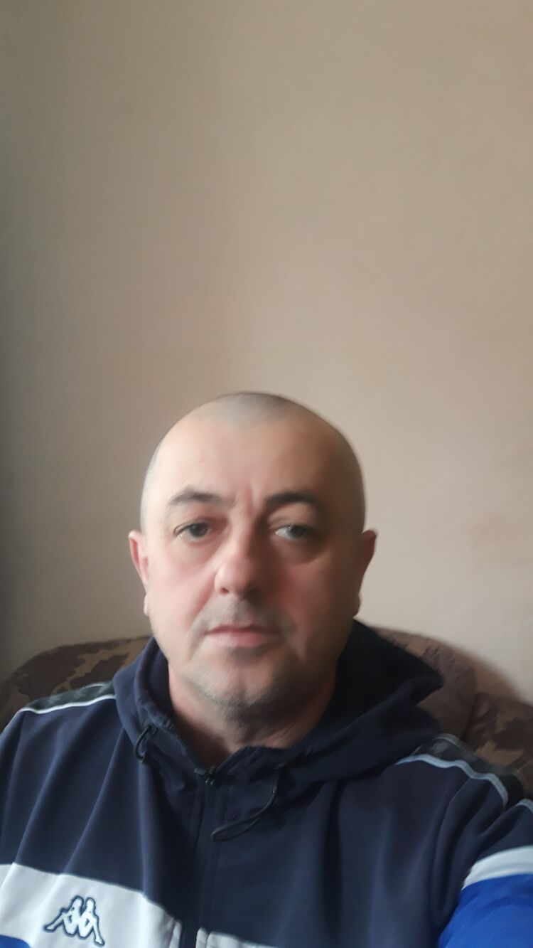  41028610  , 52 ,    