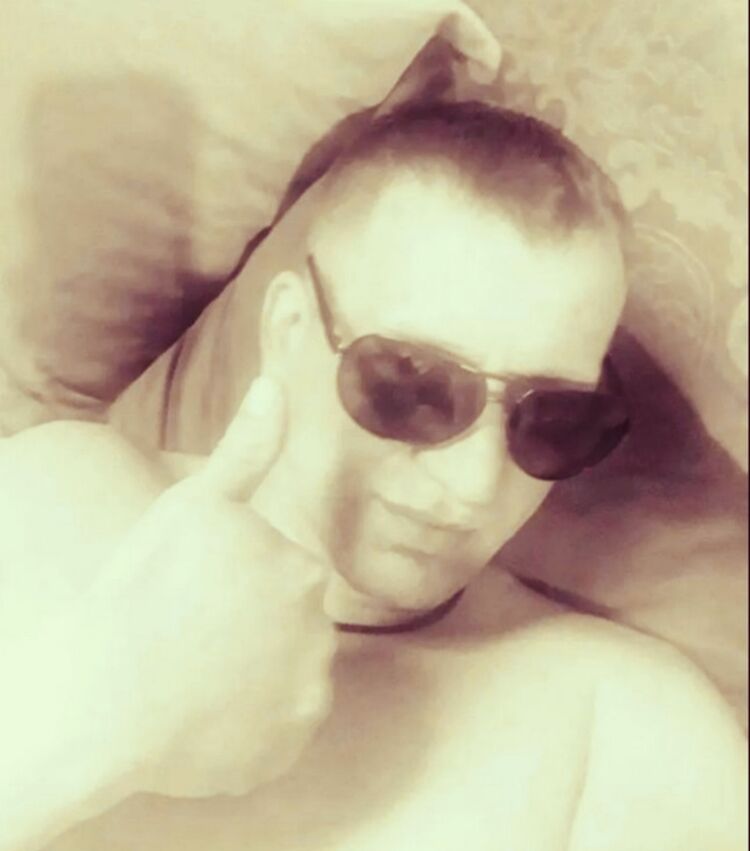  54238070  Oleg, 42 ,    