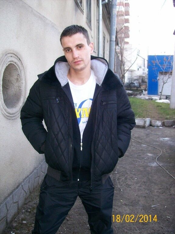  ,   Sergei, 36 ,   ,   , c , 