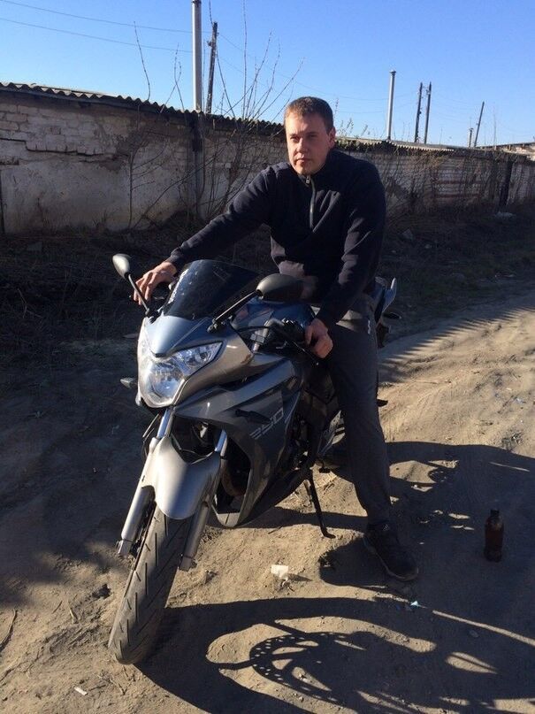  ,   Victor, 29 ,   ,   , c 
