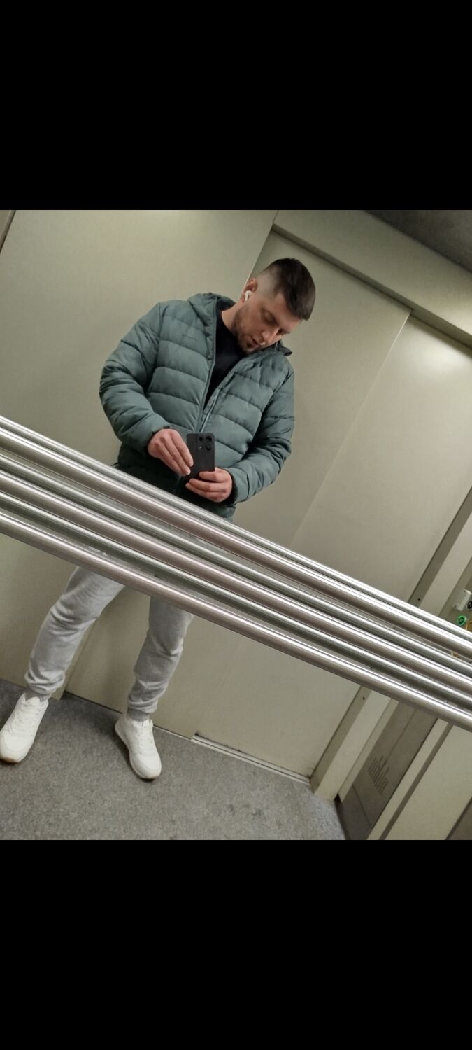  49578850  Jora, 34 ,    -