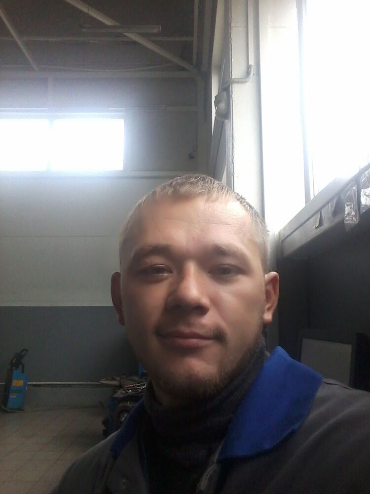  8230910  Ivan, 35 ,    