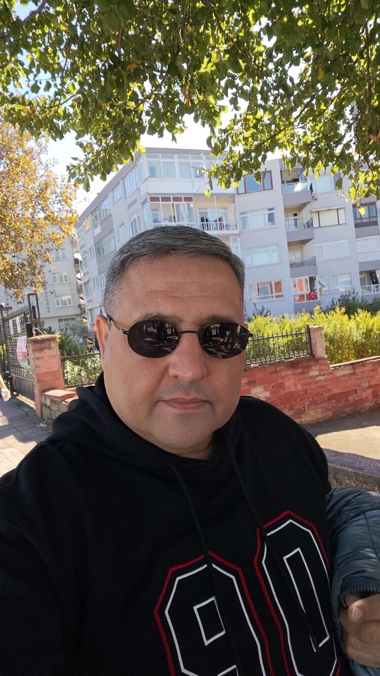  54586480  Avaz, 49 ,    