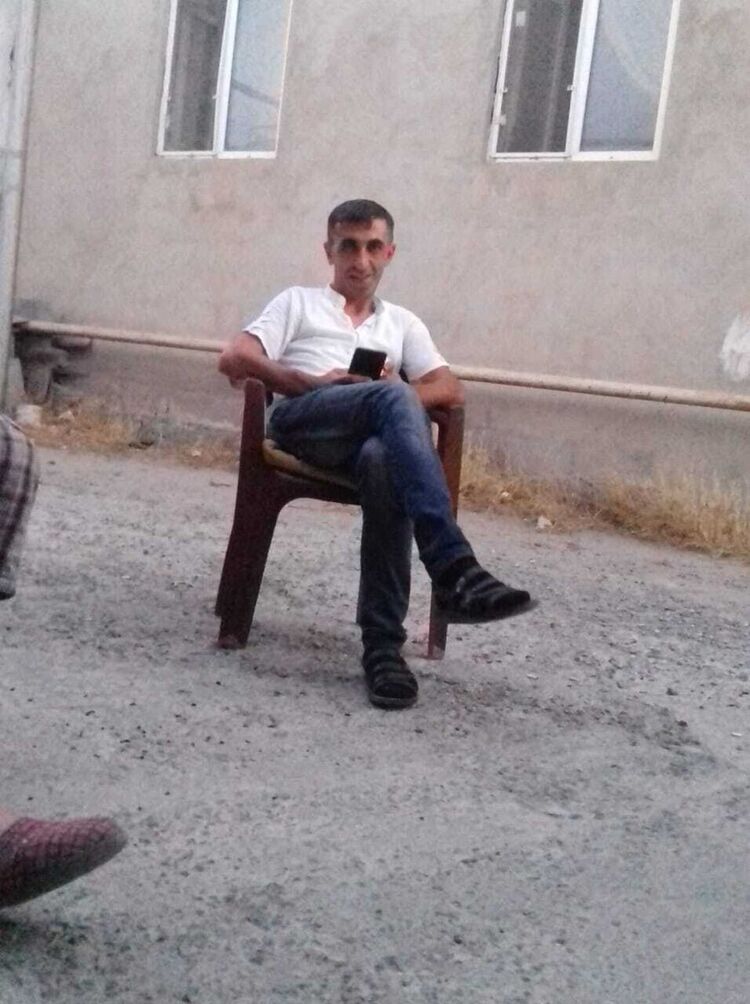  21527080   , 42 ,    