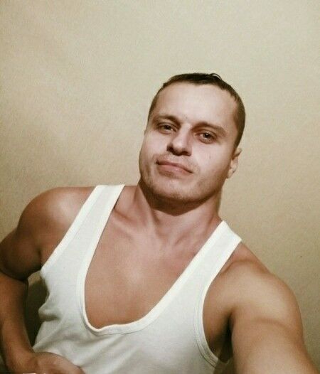  17311190  Oleg, 35 ,    