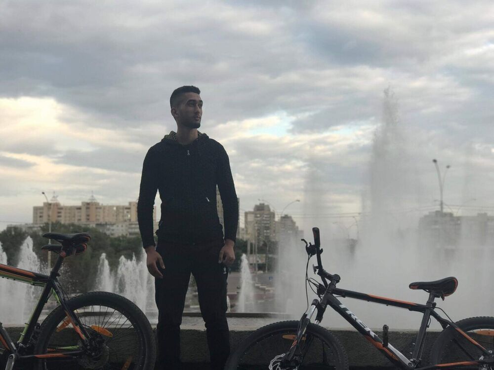  20742750  Nizar, 28 ,    