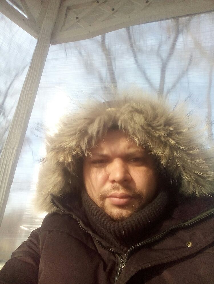  18494280  Oleg Pavo, 32 ,     
