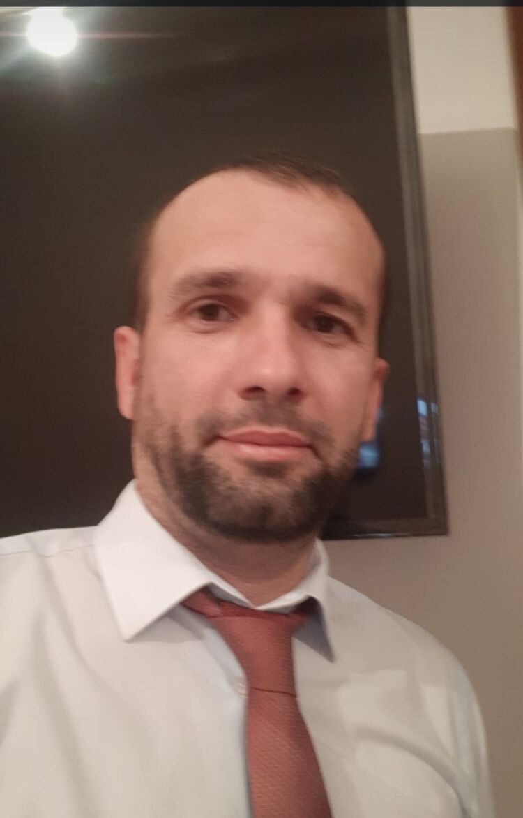  43688820  , 41 ,    