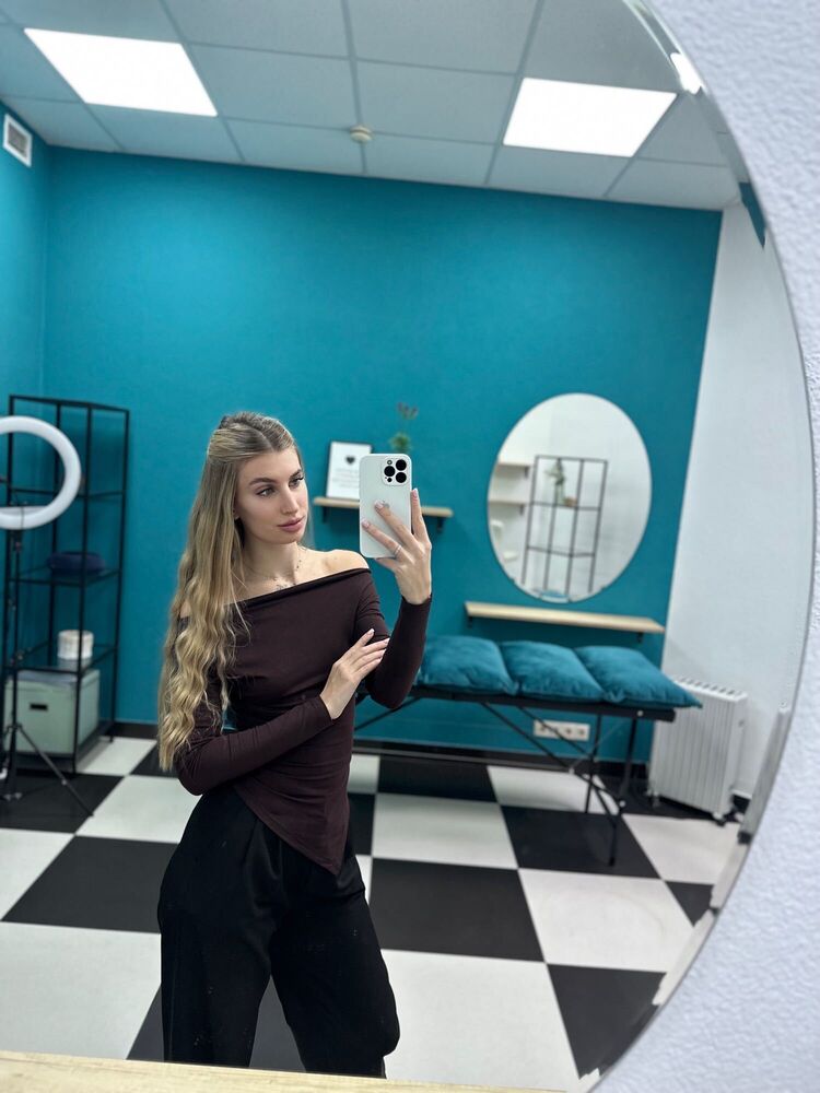  49660570  Dasha, 24 ,    