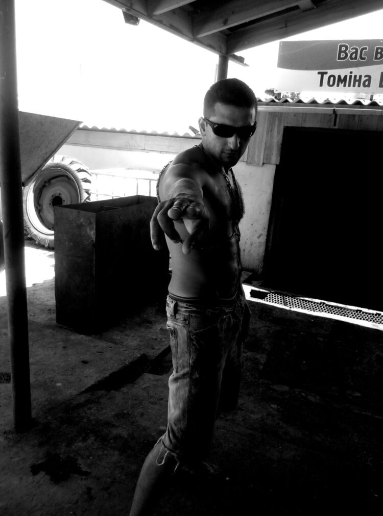  10578680  , 35 ,    