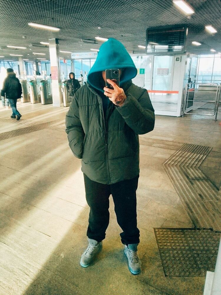  40428610  , 31 ,    