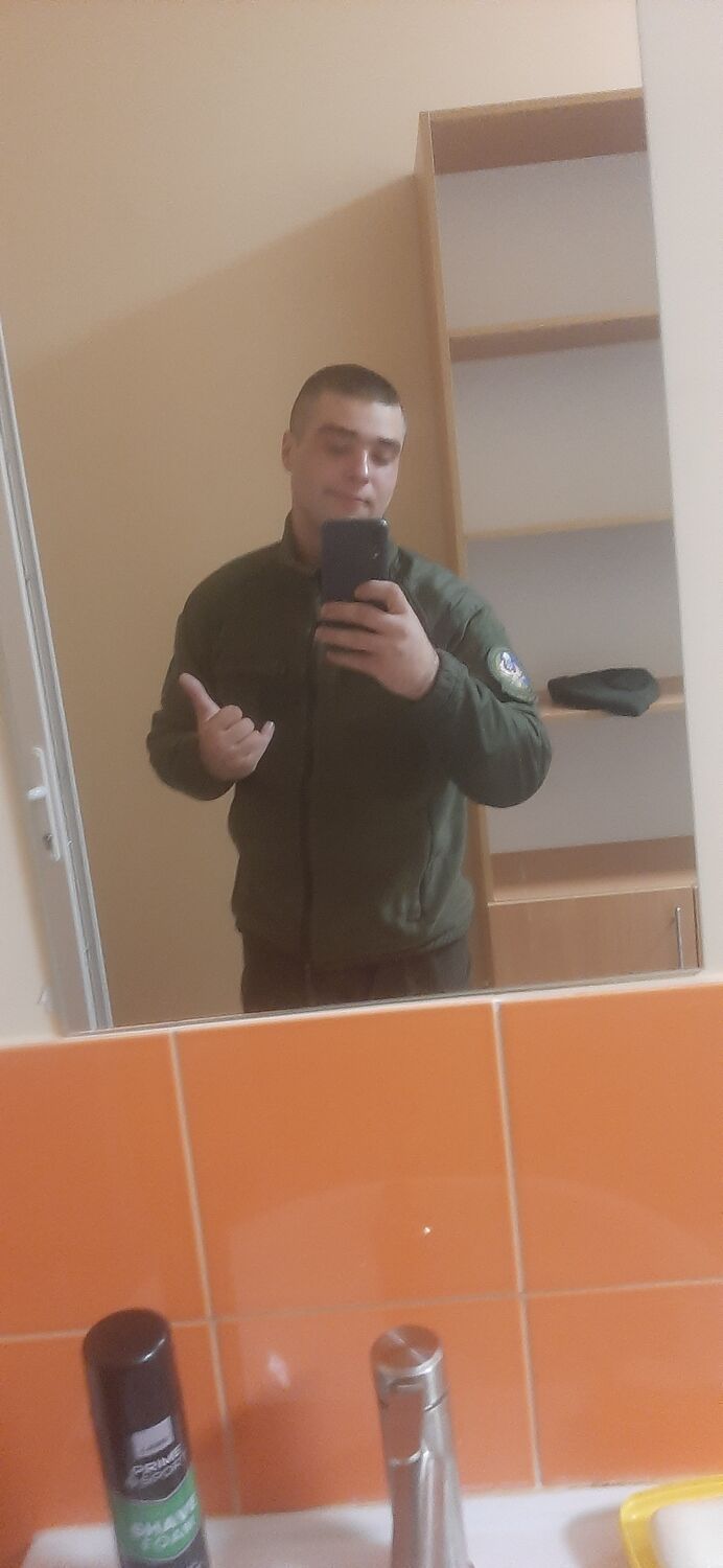  33156860  , 25 ,    