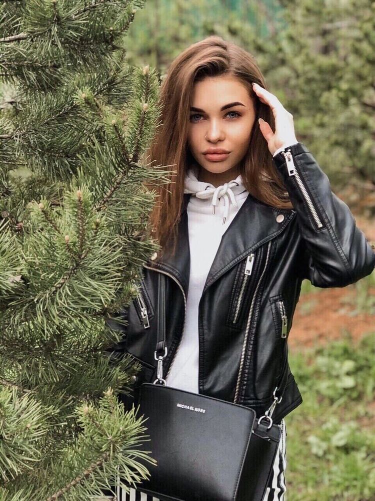  ,   Lina, 28 ,   ,   