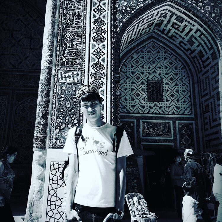  ,   Avazbek, 30 ,   ,   , c 