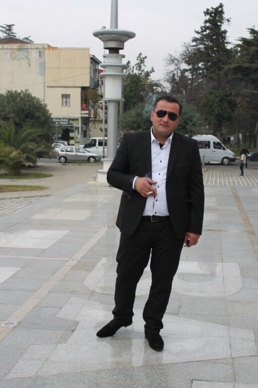  6220640  Mirza, 40 ,    
