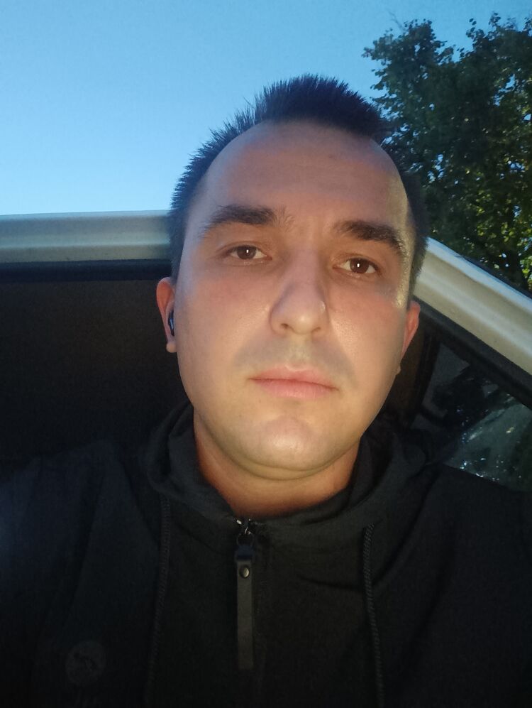  37032370  , 31 ,    