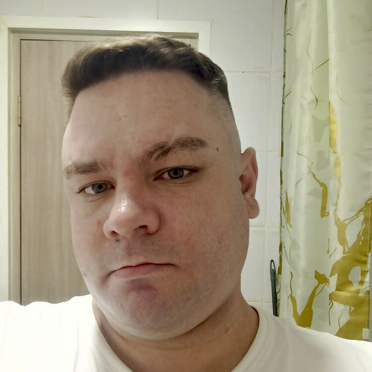 48508770  Konstantin, 33 ,     