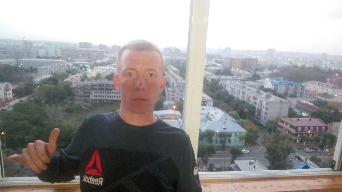  8266250  Sergey, 31 ,    
