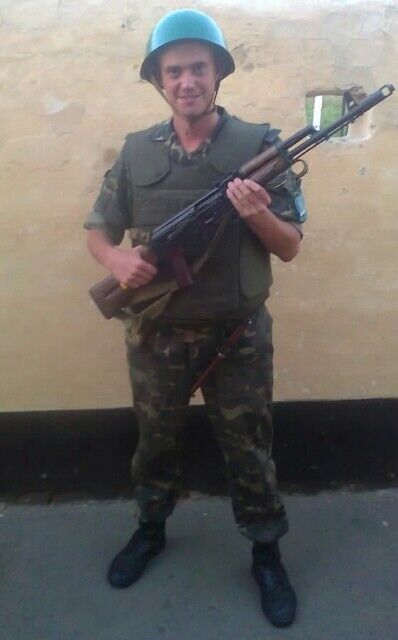  ,   Ruslan, 37 ,   ,   , c , 