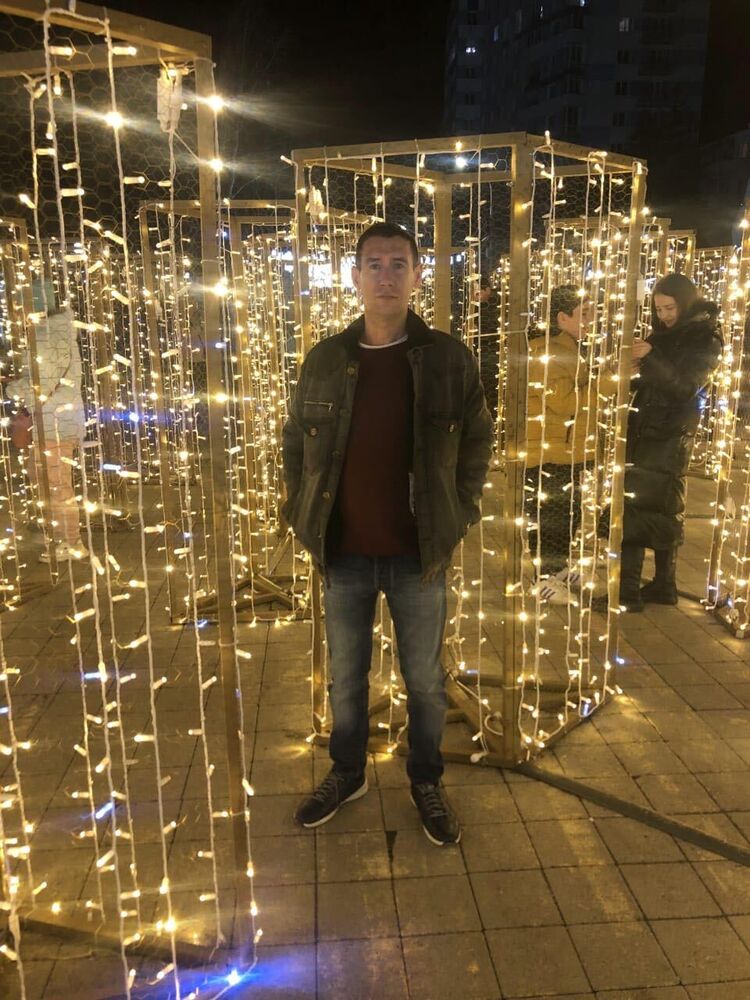 --,   , 44 ,   c 