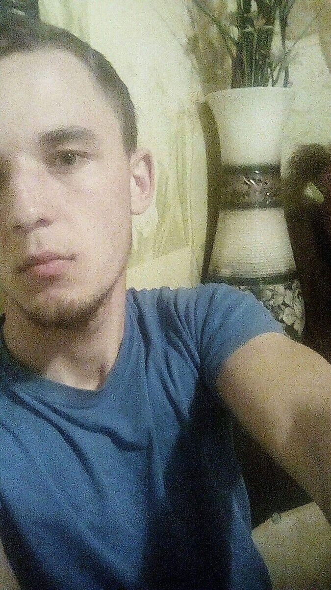  17307500  Aleksandr, 31 ,    