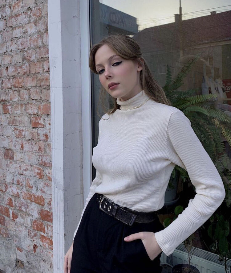  27927930  , 27 ,    -