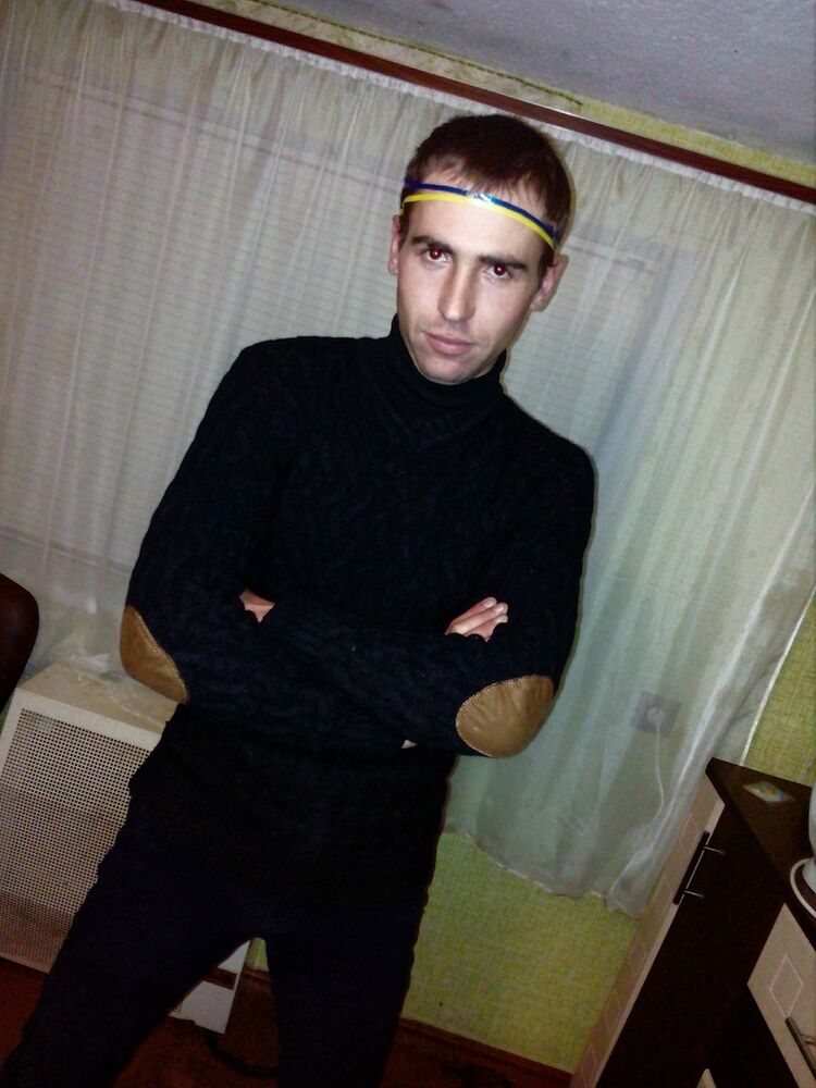  8403140  Vova, 32 ,    