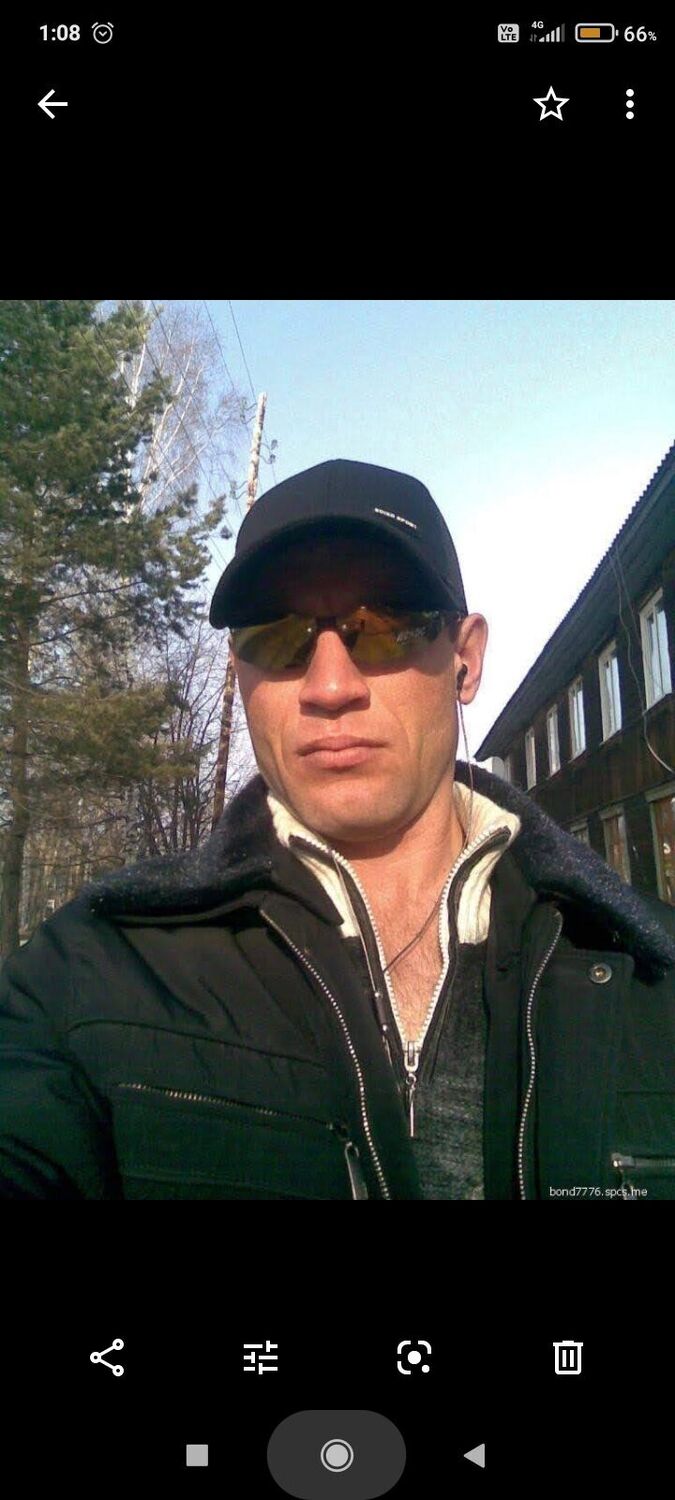  44797290  Igor, 49 ,    