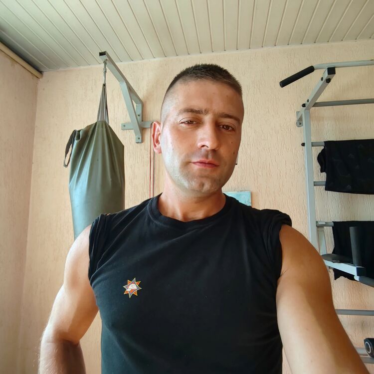  47277950  , 32 ,    
