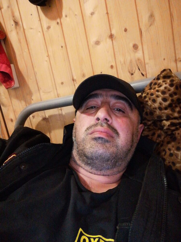  21212470  , 44 ,    