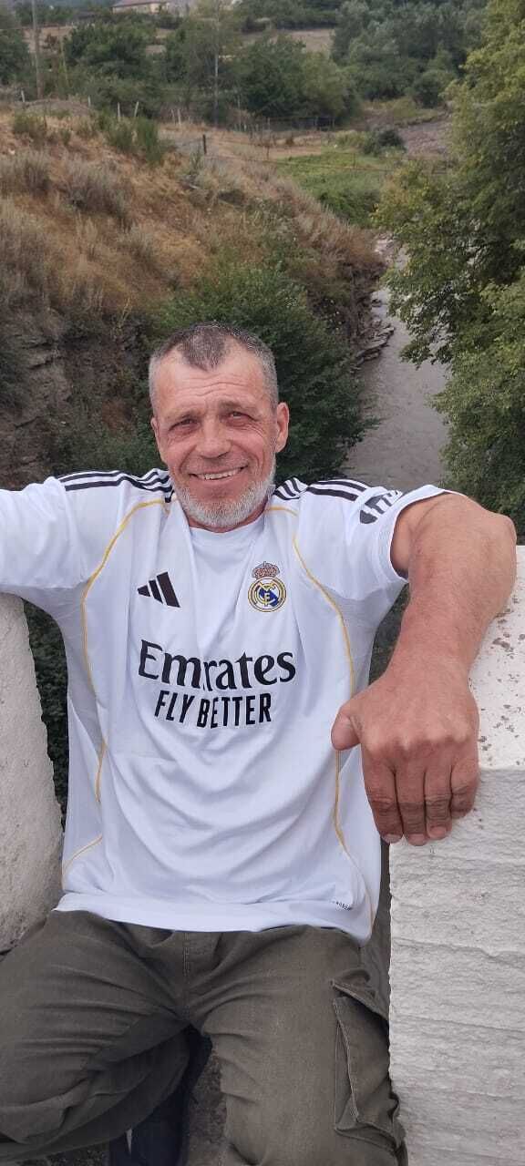  54071000  Vasily, 50 ,    