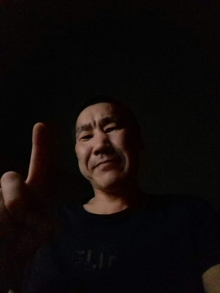  37048440  , 52 ,    
