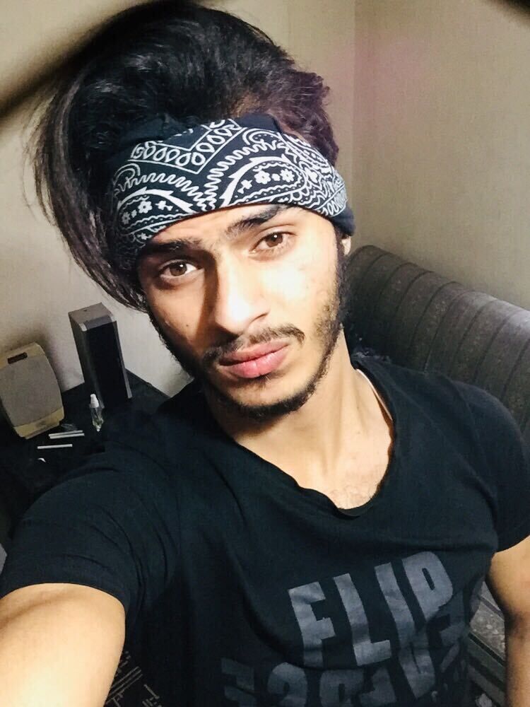  ,   Ahmet, 25 ,   ,   