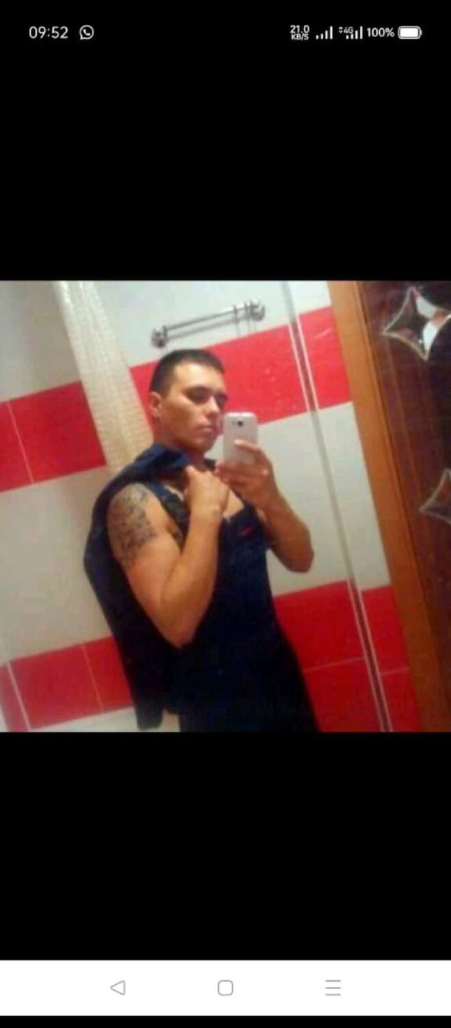  ,   Tommy, 31 ,   ,   