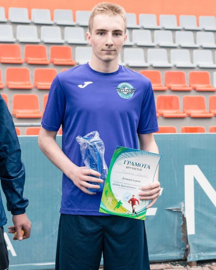  27604730  , 23 ,    -