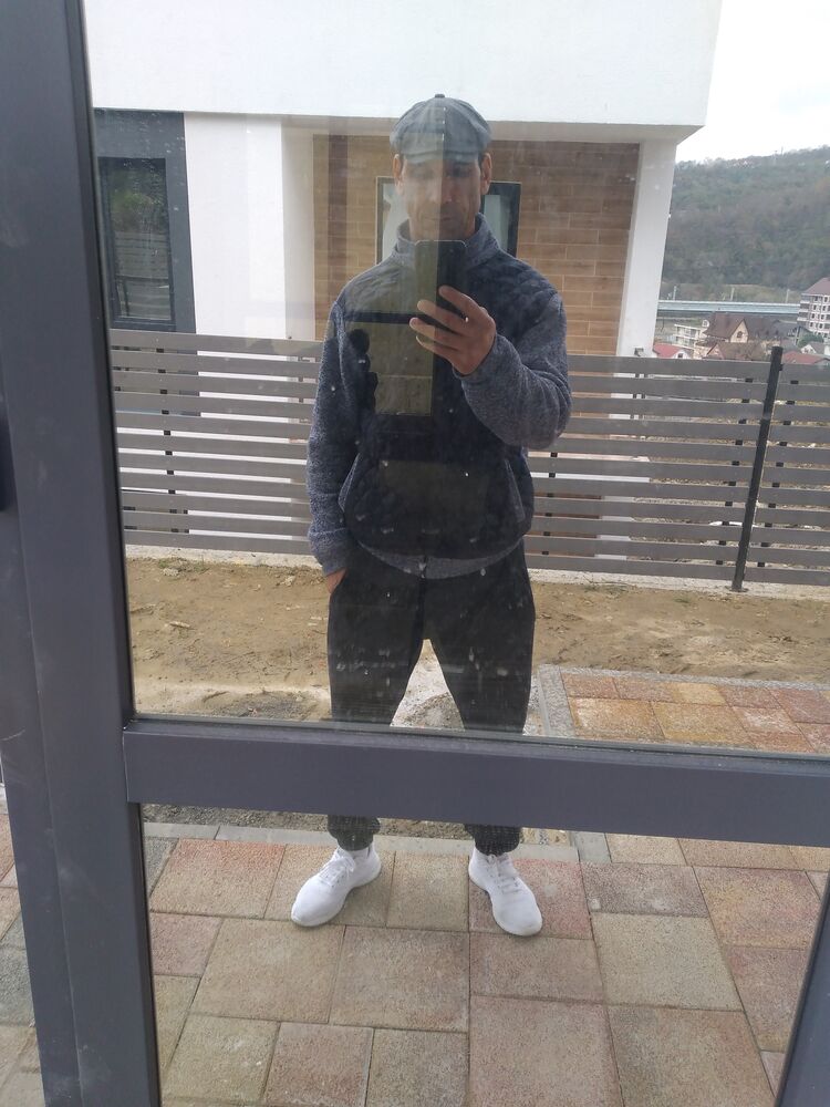  33728180  , 40 ,    