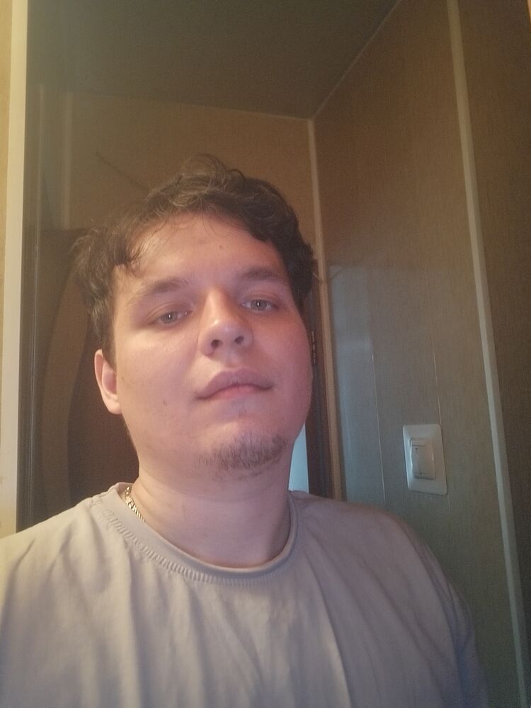  ,   Bertolt, 27 ,   