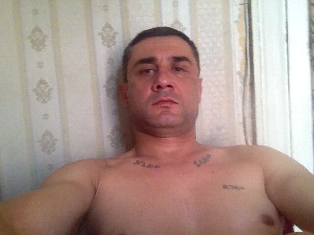  13388060  Sergo, 44 ,    