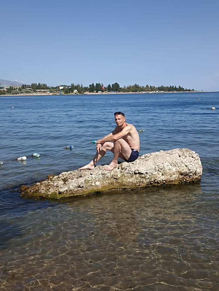  ,   Pavel, 40 ,   ,   