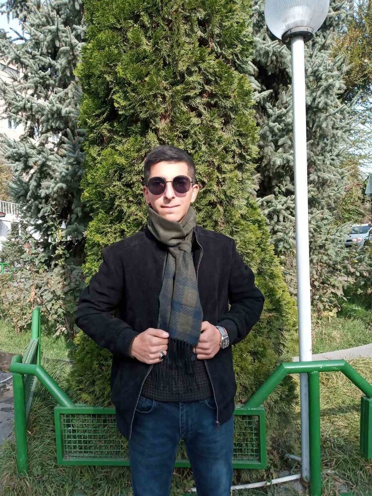  ,   Arman Arman, 26 ,   ,   , c 