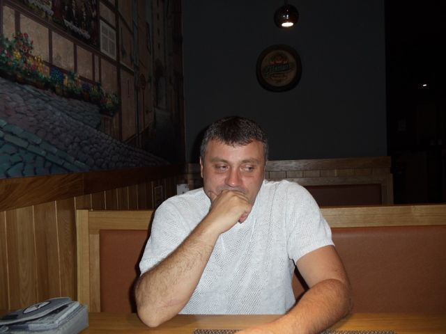  31405270  Dima, 25 ,    