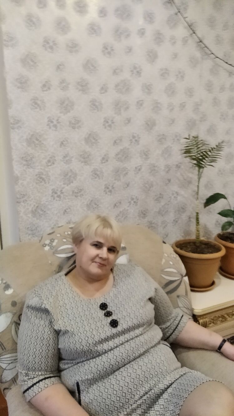  52603230  Elena, 56 ,    