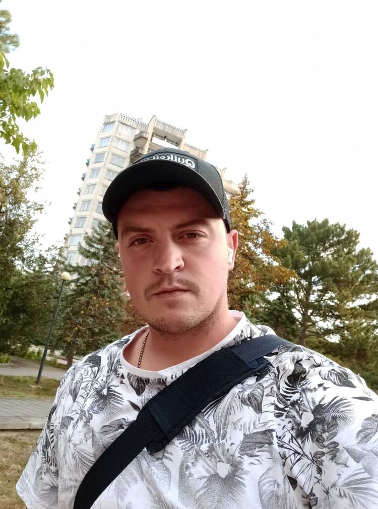  54494180  Ivan, 34 ,    