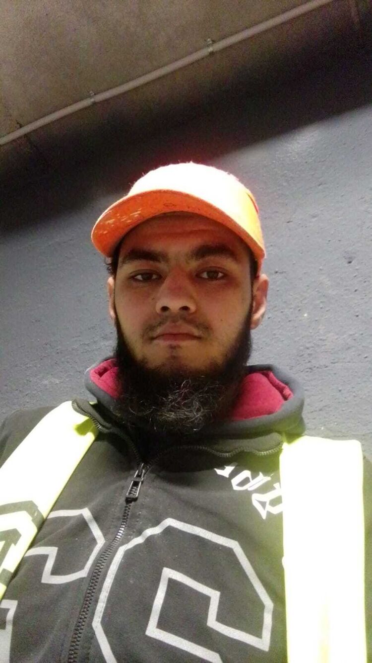  33884730  , 27 ,    