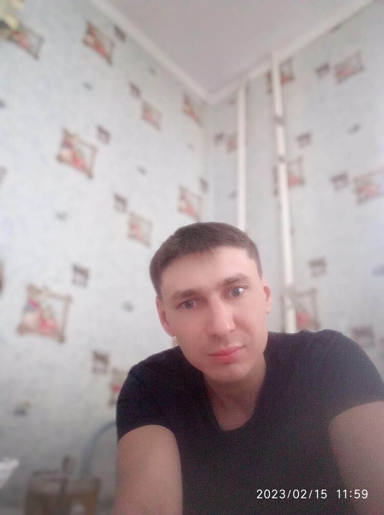  ,   Maksim, 35 ,   ,   , c , 
