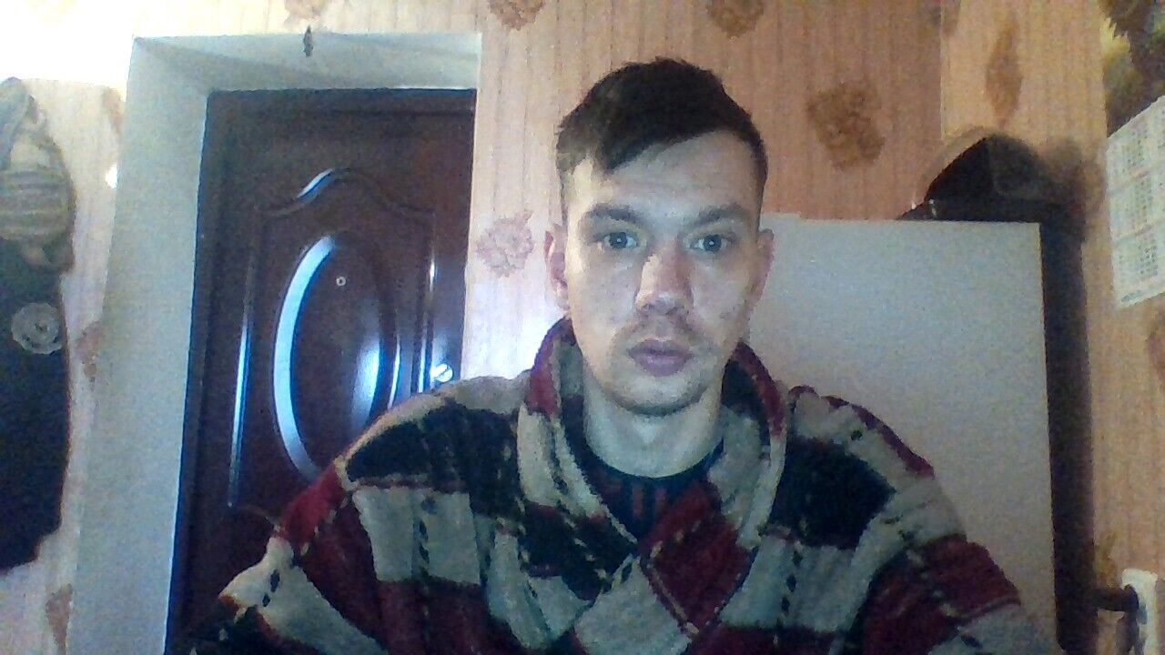  43973490  , 32 ,    