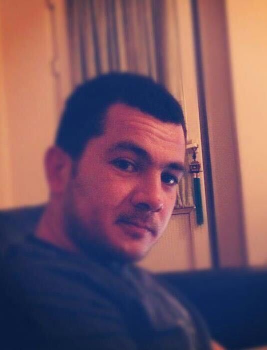  25825190  Onur, 42 ,    